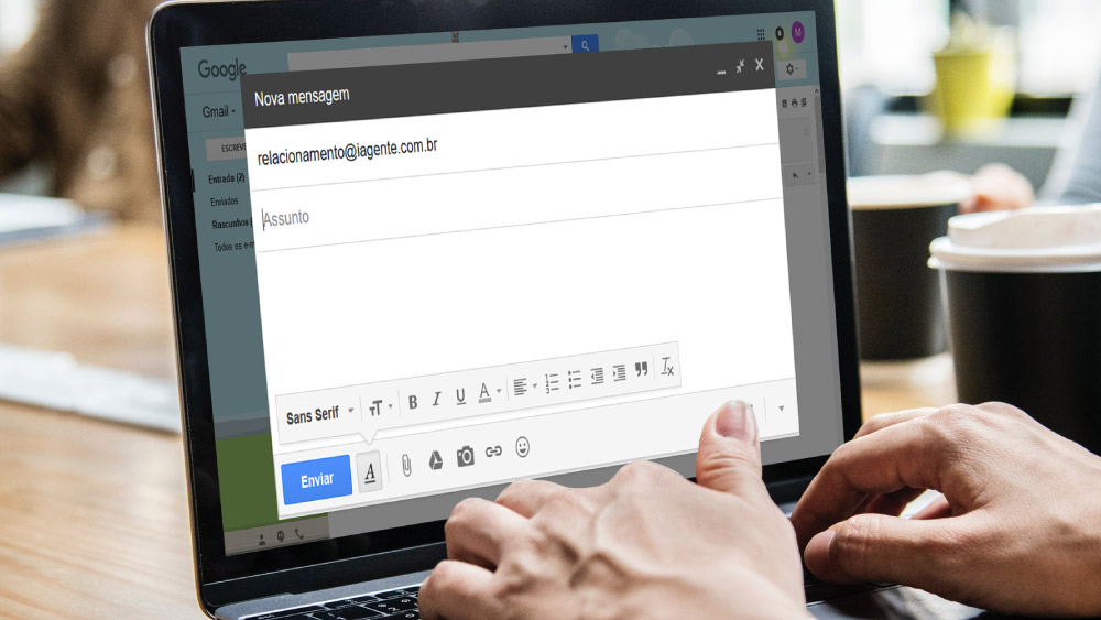 Por que preciso de um domínio próprio para enviar e-mail marketing?